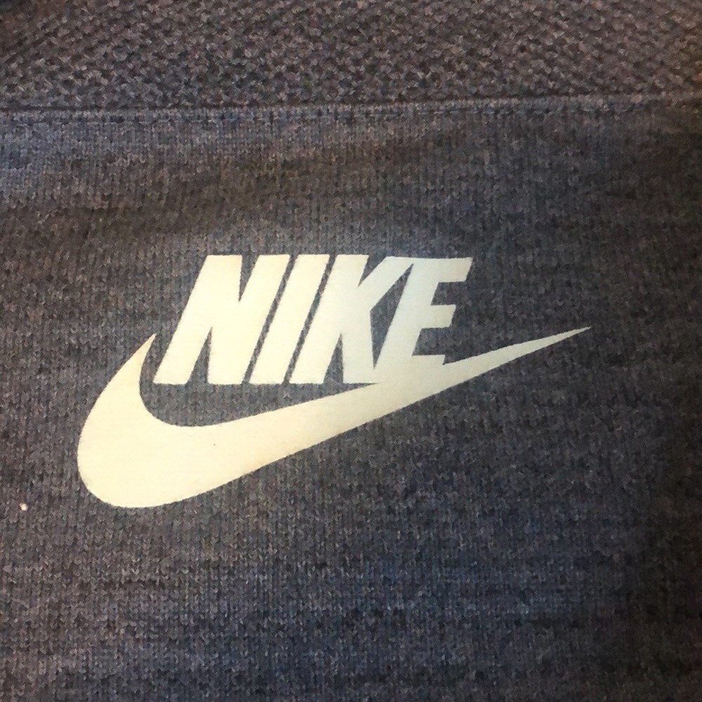 Nike men’s zip up L - Picture 2 of 3